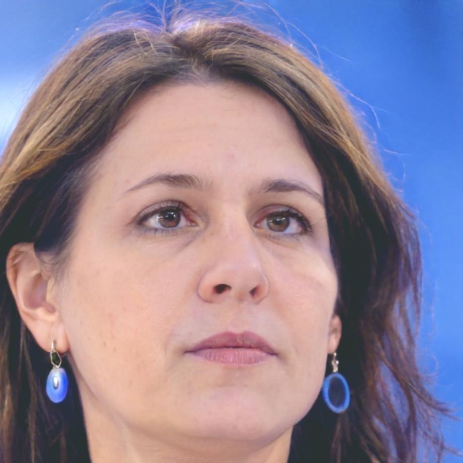 Portrait de Flavienne Desmarais, fondatrice d'une boutique en ligne